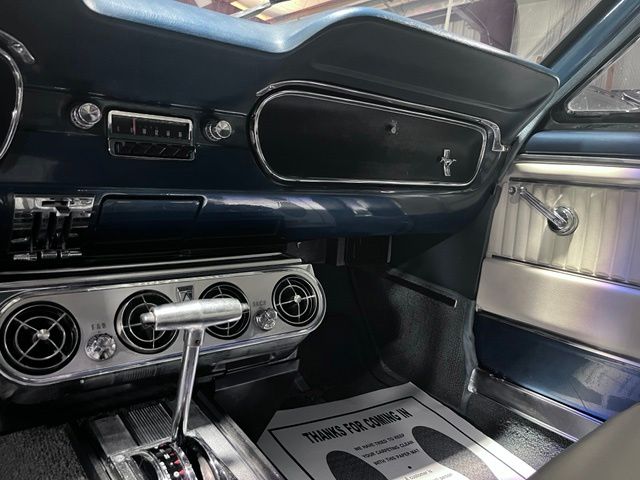 Used 1967 Blue Ford  image 19