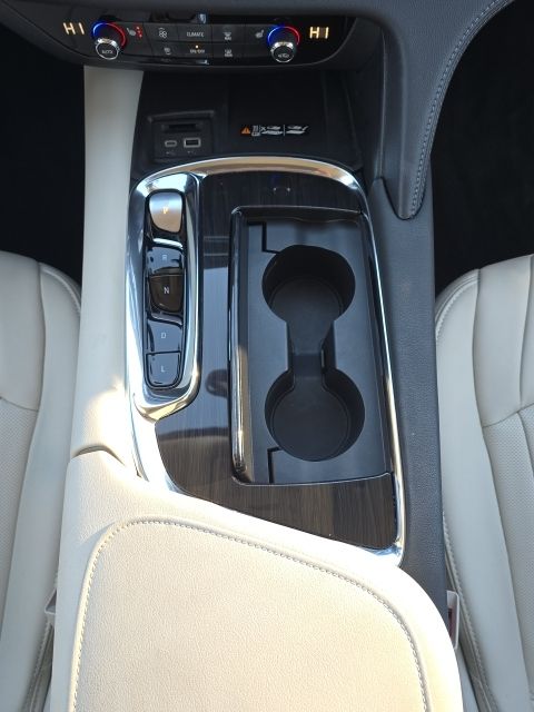 2023 Buick Enclave Essence:C02531