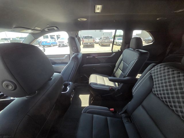 2025 GMC Acadia AWD Denali