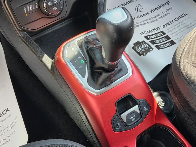 Used 2020 Red Jeep Trailhawk image 24