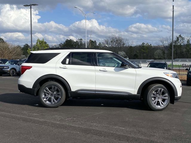 2024 Ford Explorer XLT 25