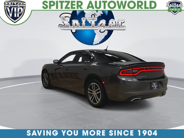 Used 2019 Gray Dodge SXT image 2