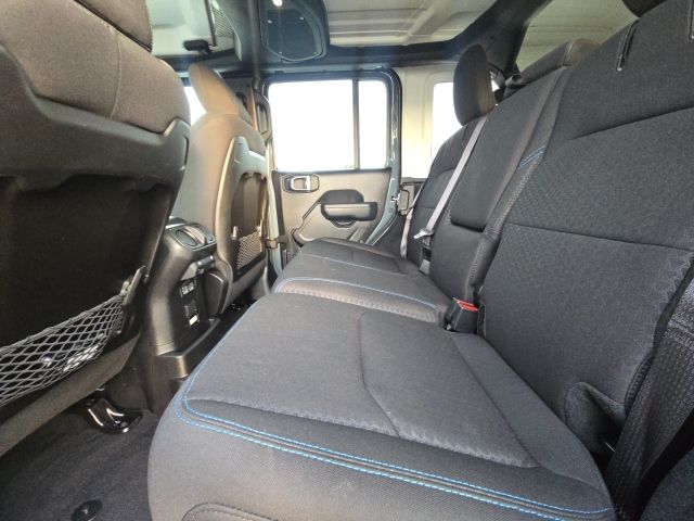 2025 Jeep Wrangler Rubicon 4xe:B02249