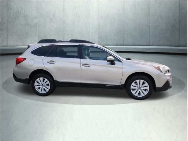 2018 Subaru Outback 2.5i Premium 5