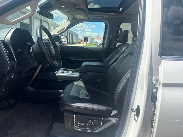 2020 White Ford Expedition Max Platinum 4X4 SUV