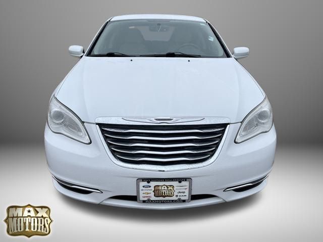 Used 2013 Chrysler 200 Touring with VIN 1C3CCBBB6DN570208 for sale in Kansas City