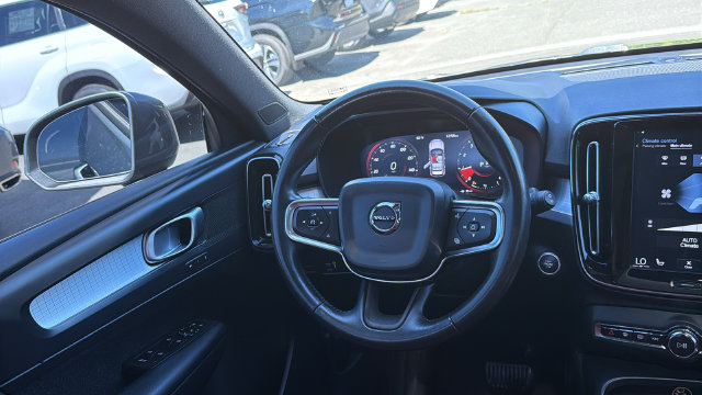 Used 2019 Volvo XC40 SUV