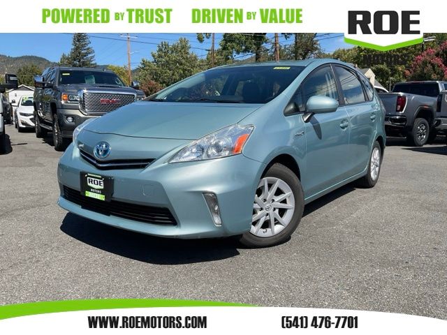 2013 Toyota Prius v Three FWD