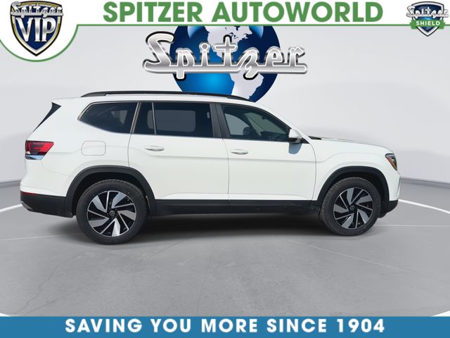 Certified Used 2025  Volkswagen 2.0T SE w/Technology image 10
