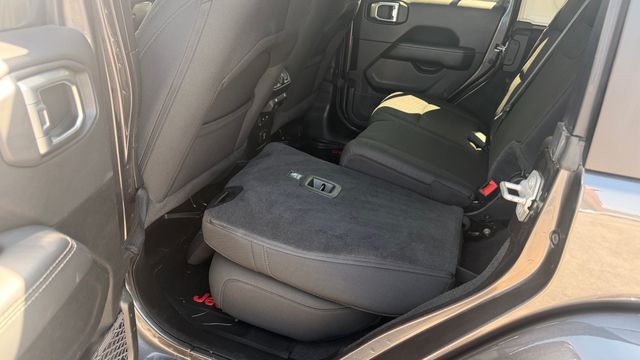 Used 2020 Jeep Wrangler SUV