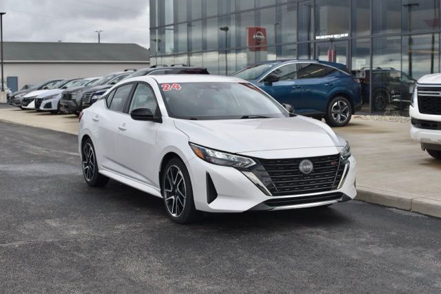 Used 2024 Nissan Sentra SR 4D Sedan