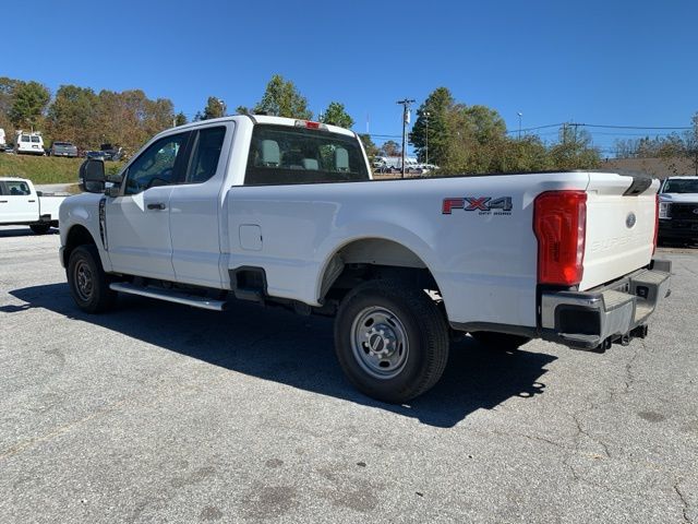 2023 Ford F-350SD XL 3