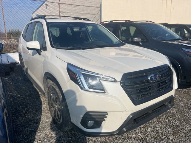 2023 Subaru Forester Premium Crossover AWD