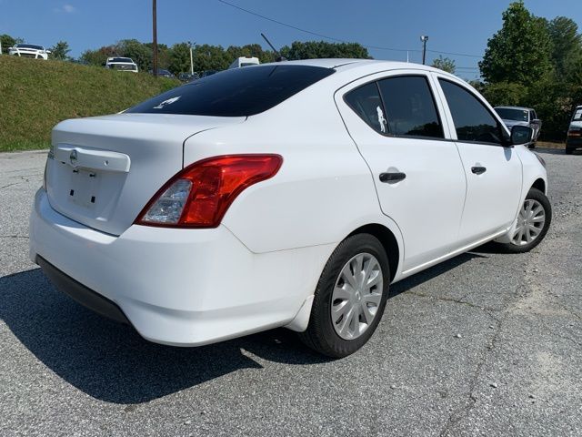 2019 Nissan Versa 1.6 S 5