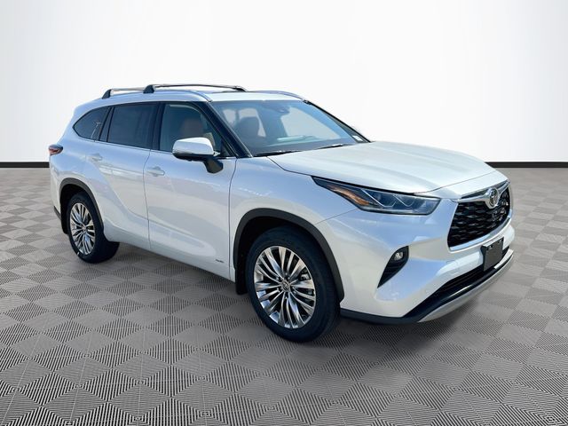 Pearl 2026 Toyota Highlander Hybrid SUV / Crossover All-Wheel Drive Continuously Variable Transmission