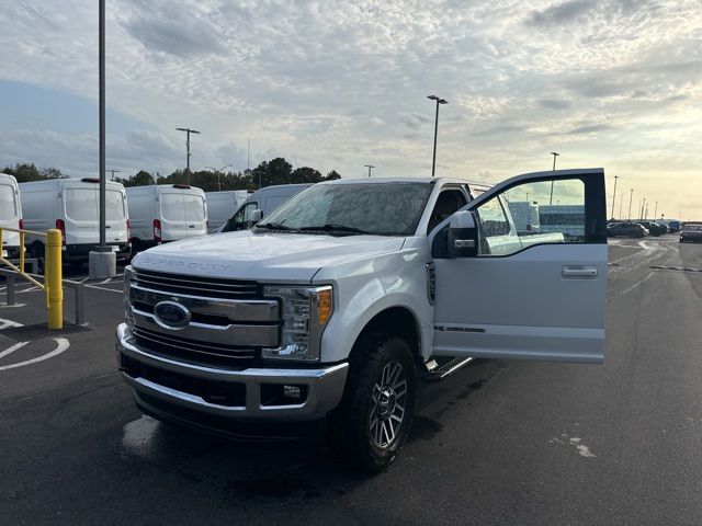 2017 Ford F-250SD Lariat 3