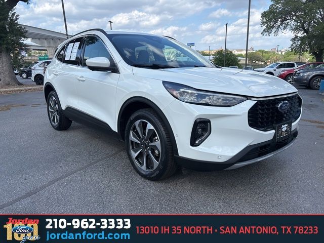 Used Car 2023 Ford Escape  Platinum For Sale Under $30,000 In San Antonio, Texas