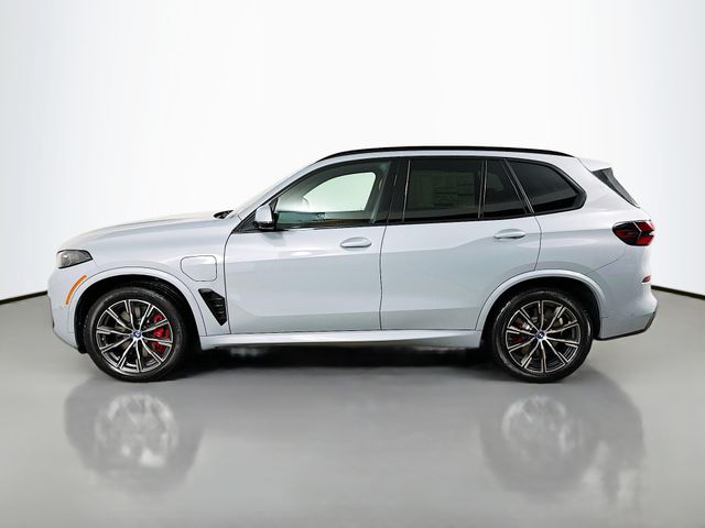 2025 BMW X5 xDrive50e 8