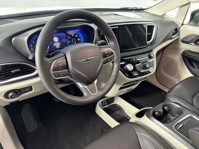 Used 2023 Chrysler Pacifica For Sale in Indianapolis, IN