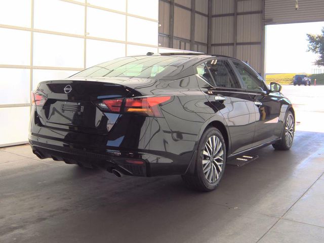 Used 2025 Nissan Altima Sedan