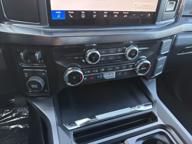 New 2026 Gray Ford Lariat image 19