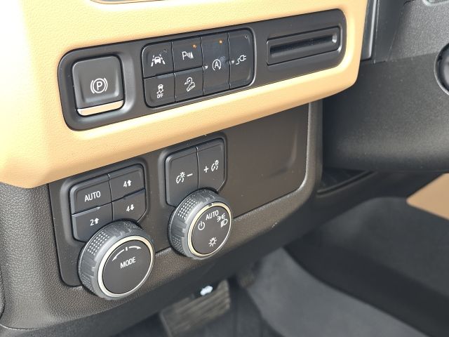 Photo of 2022 Chevrolet Tahoe Premier in Dallas, GA - 27,  2022 Chevrolet Tahoe Premier:44072A