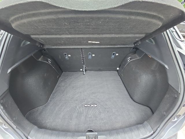 2024 Nissan Kicks SR:168732B