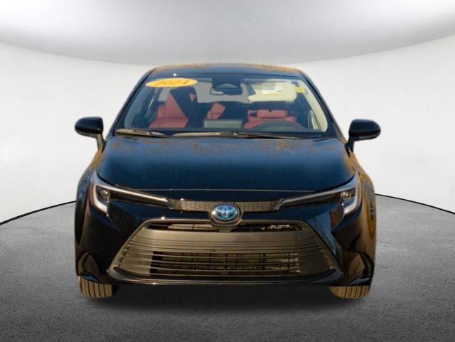 2024 Toyota Corolla Hybrid LE 17