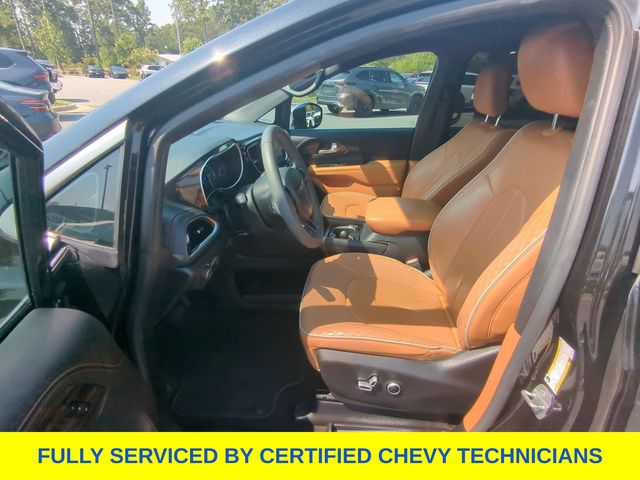 Used 2022 Chrysler Pacifica Van