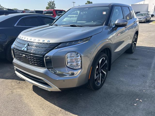 2023 Mitsubishi Outlander Gris (Gray Metallic) SUV/Crossover Tracción delantera Transmisión variable continua
