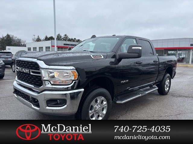 Diamond Black Crystal Pearlcoat 2024 RAM 2500 Big Horn Crew Cab 4WD Pickup Truck Four-Wheel Drive 8-Speed Automatic