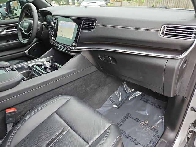 2024 Jeep Wagoneer Base Silver at River Oaks CDJR