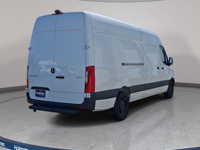 New 2026 White Mercedes-Benz Cargo 170 WB image 4