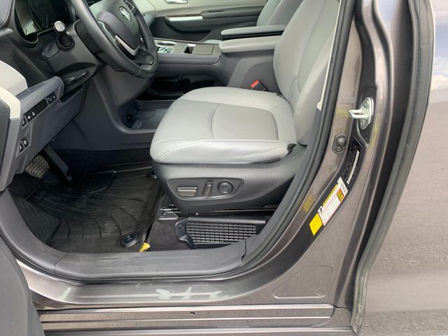 Used 2024 Toyota Sienna Van