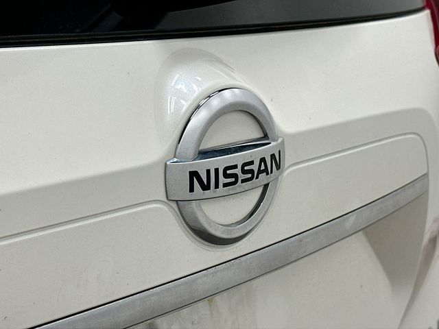 2018 Nissan Rogue SL White at John Sisson Motors