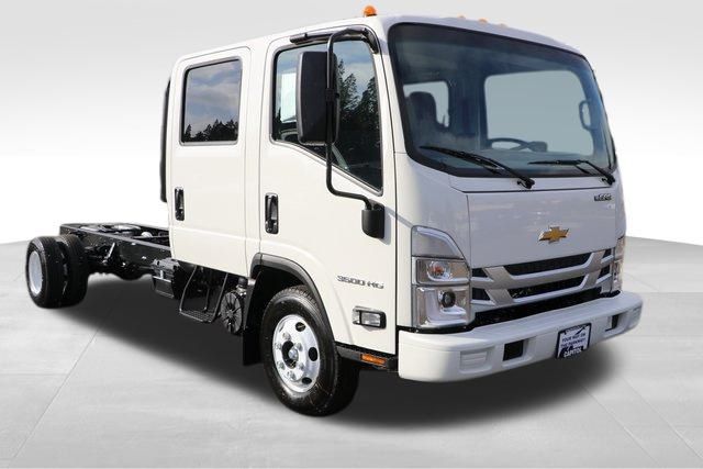 2025 Chevrolet 3500 HG LCF Gas  8