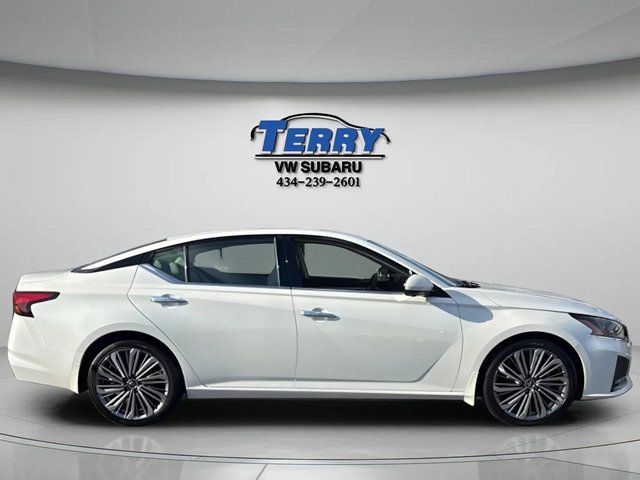2024 Nissan Altima 2.5 SL FWD