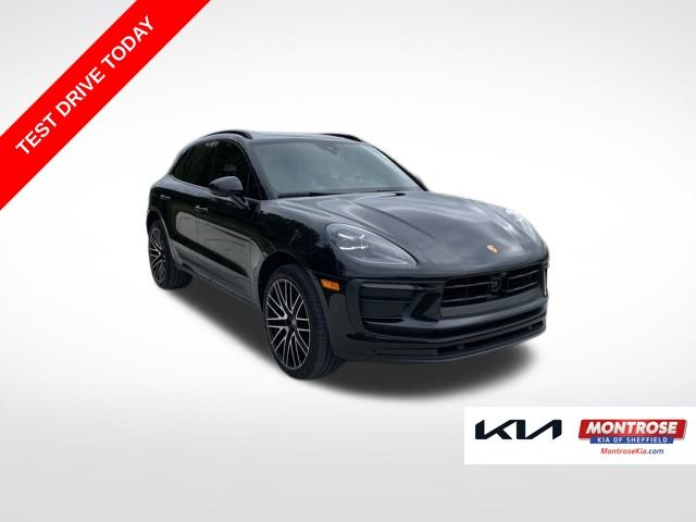 2022 Porsche Macan Base 7