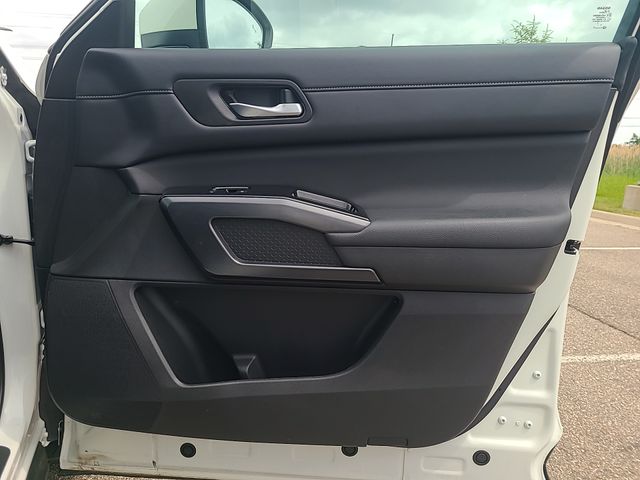 Used 2024 Nissan Pathfinder SUV