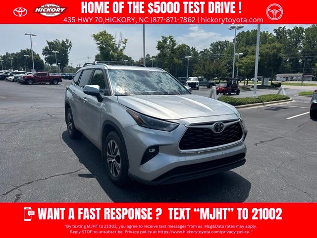 Silver 2025 Toyota Highlander SUV / Crossover All-Wheel Drive 8-Speed Automatic