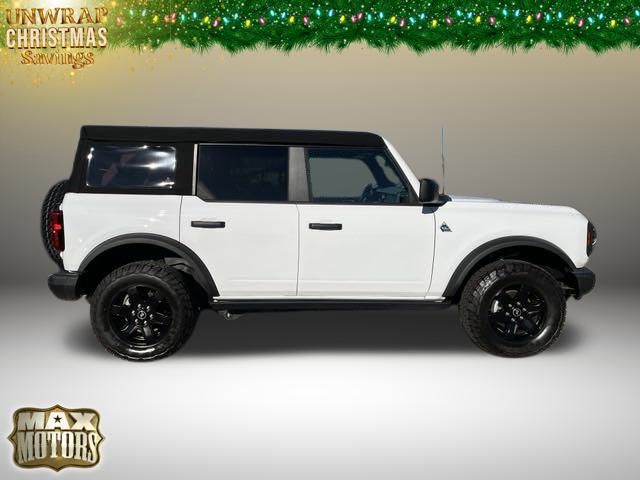 2024 Ford Bronco Black Diamond 11