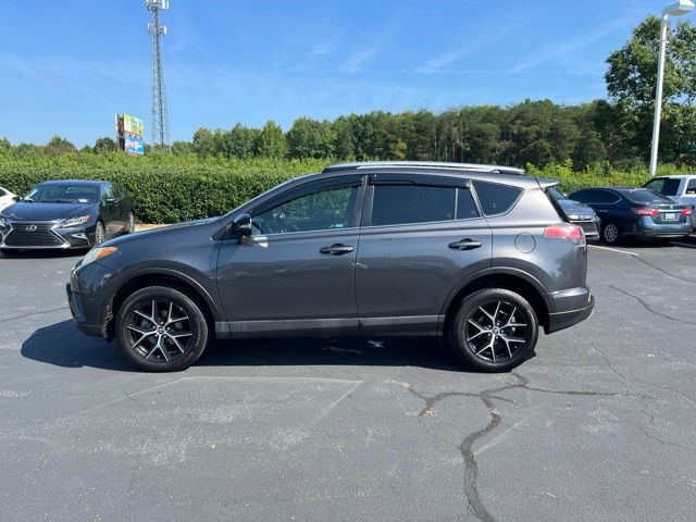 2018 Toyota RAV4 SE - Photo 15