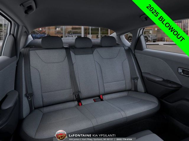 2025 Kia K4 LXS - Photo 16