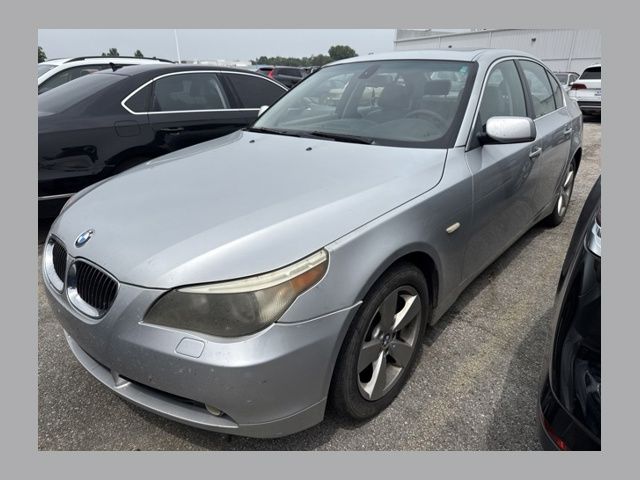 Silver Gray Metallic 2007 BMW 5 Series Sedan All-Wheel Drive 6-Speed Automatic