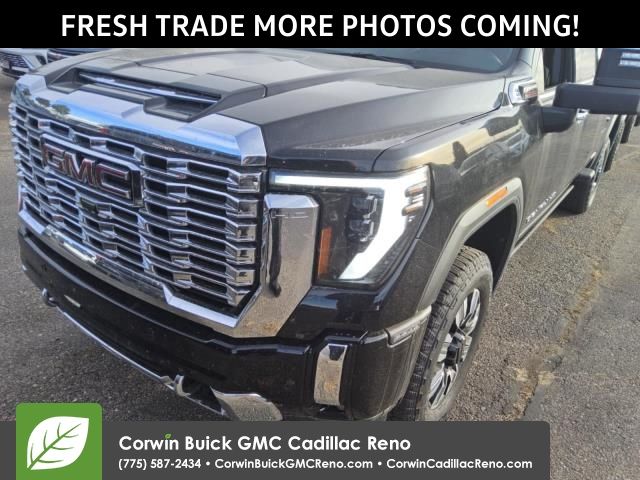 2025 GMC Sierra 2500HD Denali Crew Cab 4WD