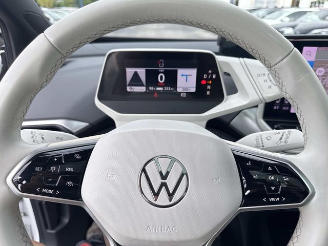Used 2021 White Volkswagen 1st Edition image 26
