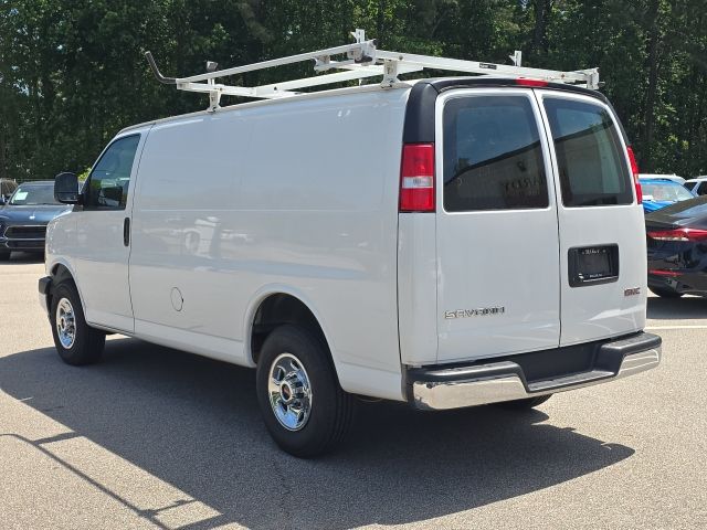 2022 GMC Savana 2500 Work Van:C02606
