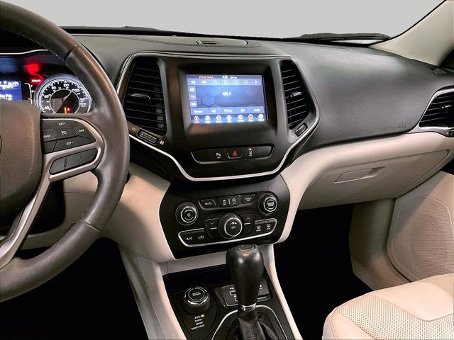 2021 Jeep Cherokee Latitude Lux White at Carlisle Cadillac Buick GMC