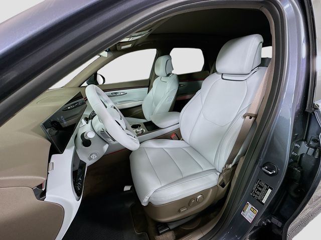 Thumbnail: 2026 Genesis GV70 - 16