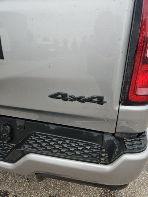 2025 Ram 1500 Big Horn/Lone Star - Billet Silver Metallic exterior view 9